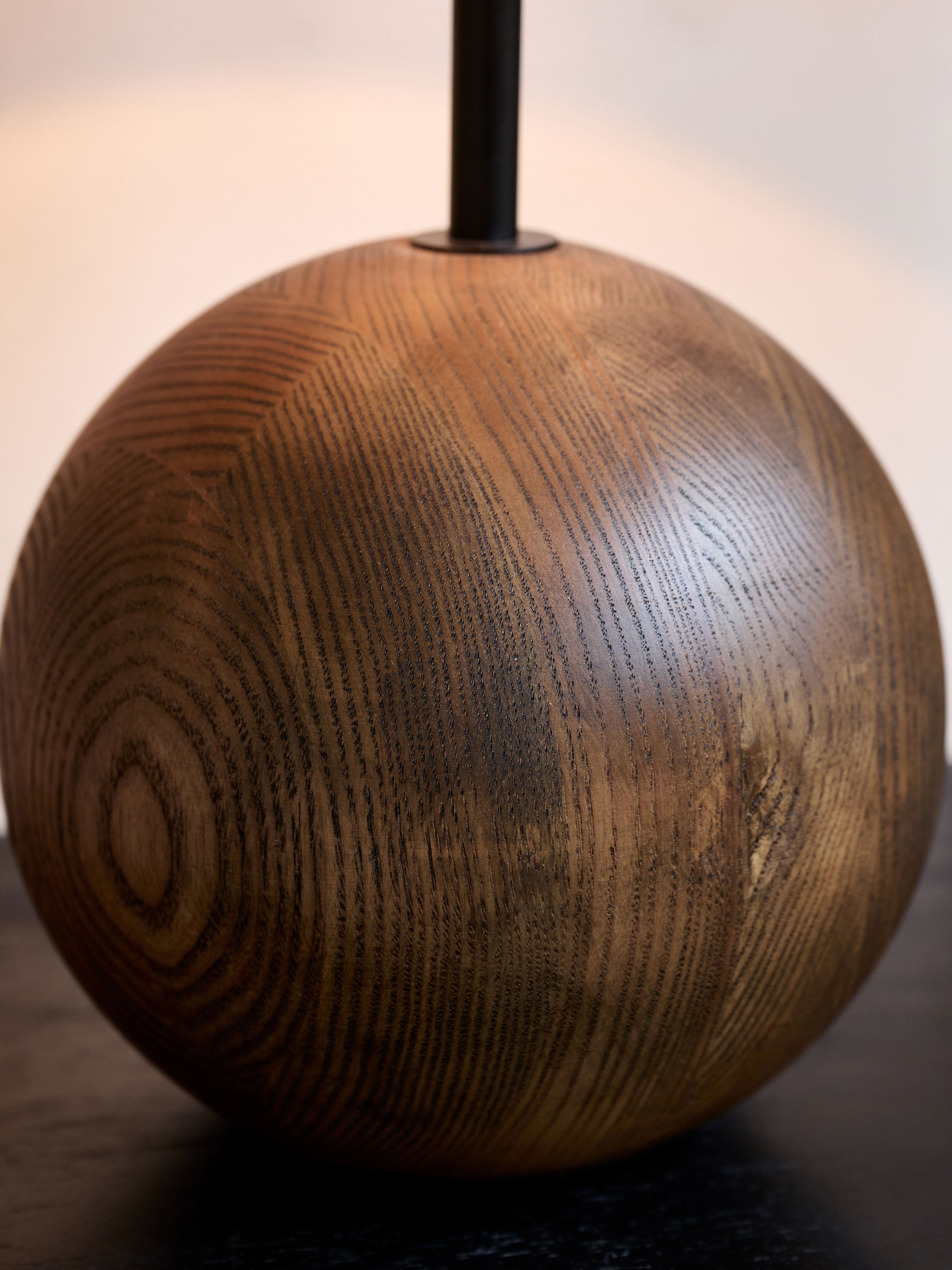 Wood Kinsha Table Lamp