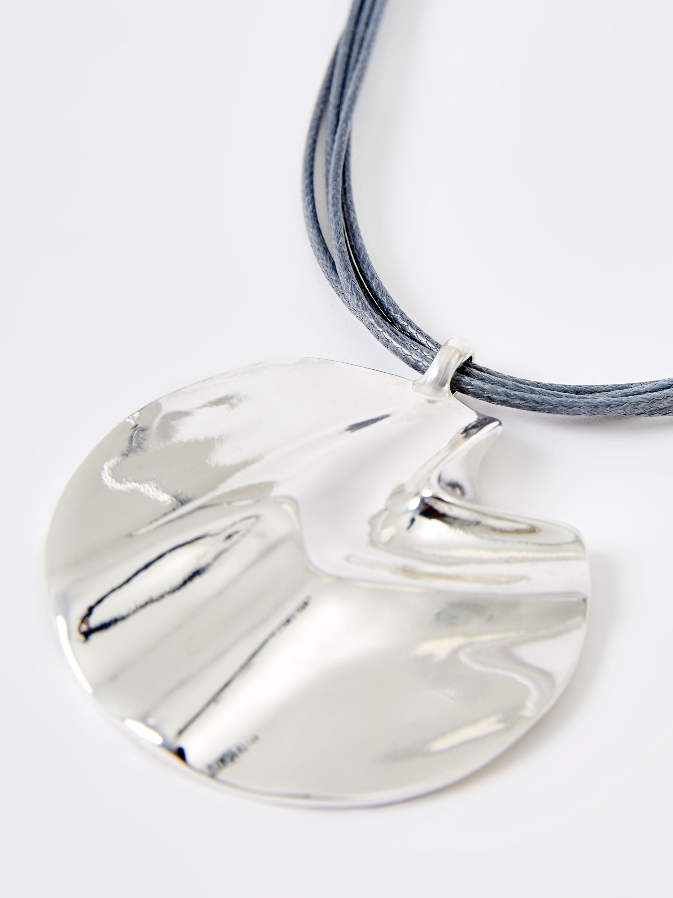 Rope Hammered Disc Pendant Necklace