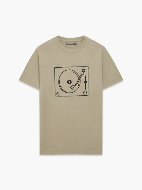 Short Sleeve Turntable Embroidered Graphic T-Shirt