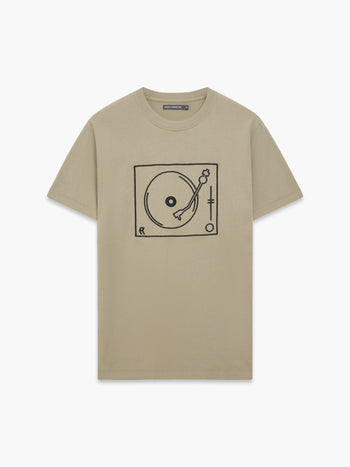 Short Sleeve Turntable Embroidered Graphic T-Shirt