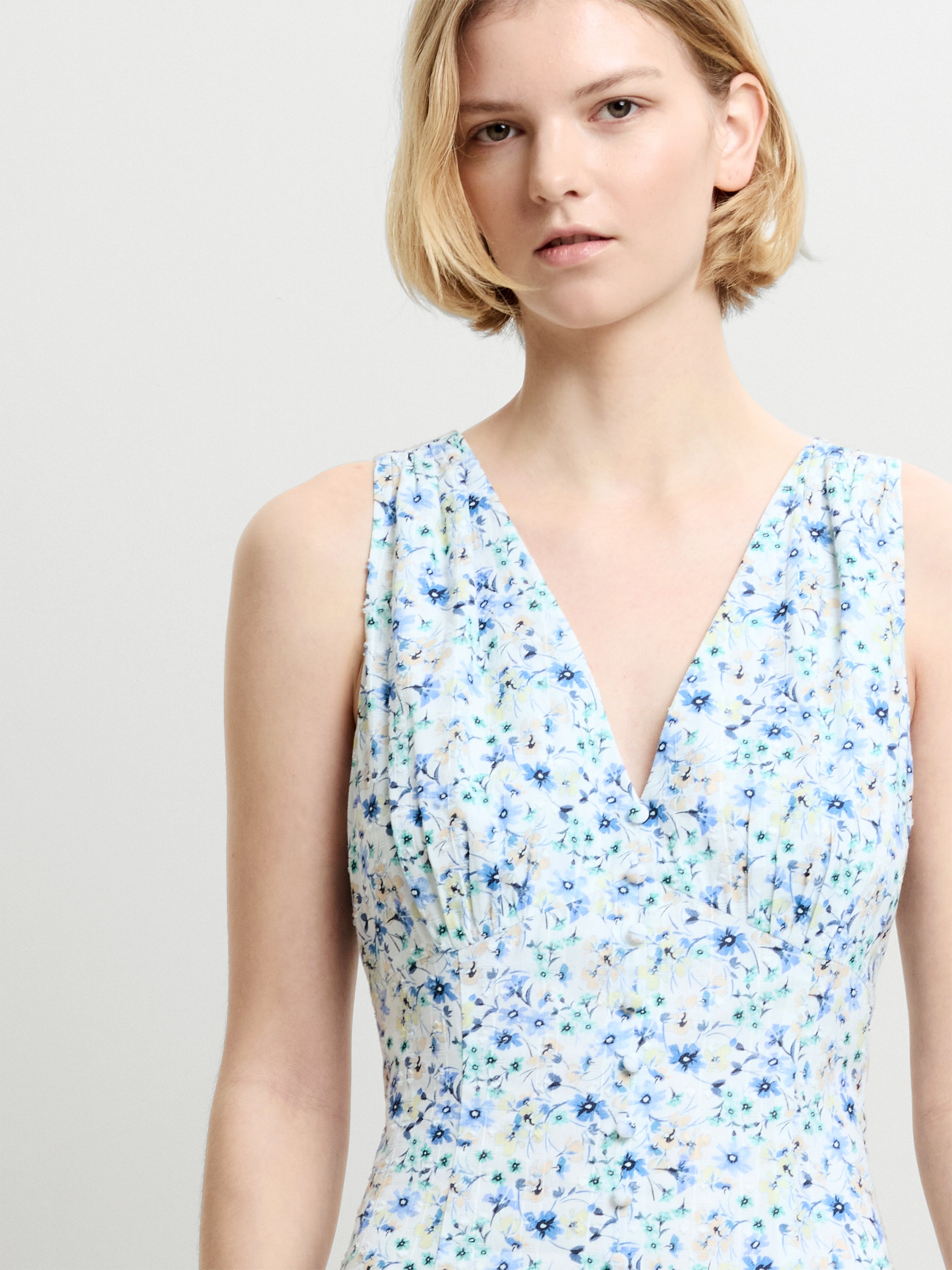 Minnie Sleeveless V-Neck Floral Midi Dress
