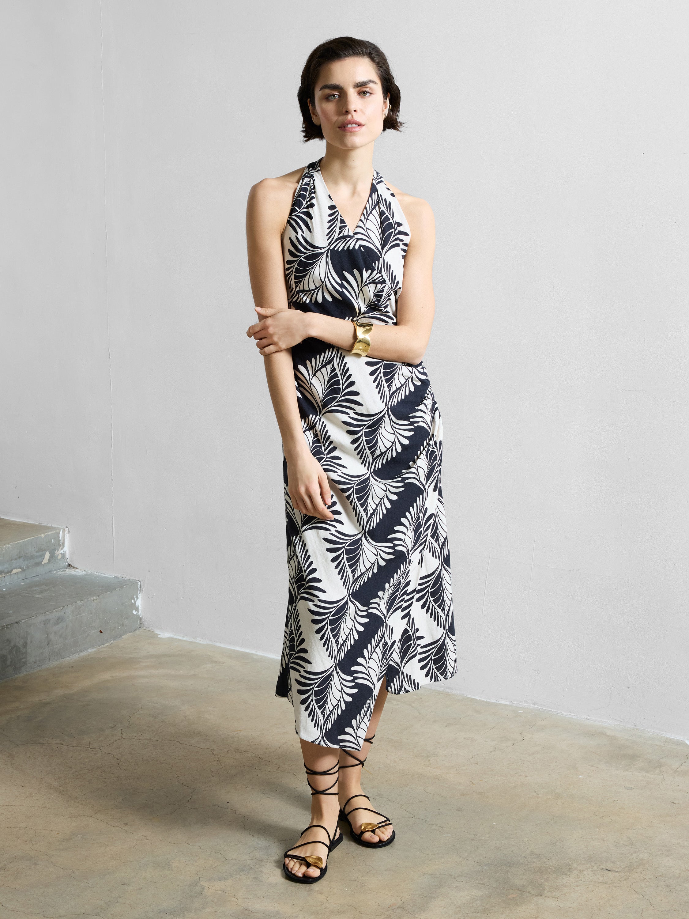 Ariette Linen Blend Crossover Midi Dress Midi Black/Cream