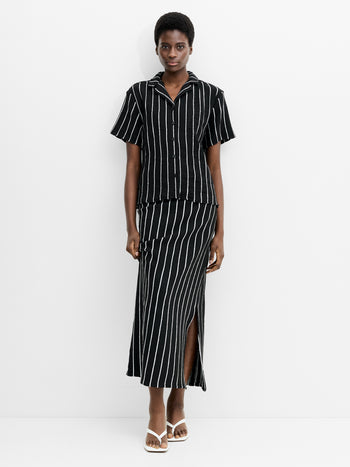 Crochet Knit Striped Black Short Sleeve Shirt