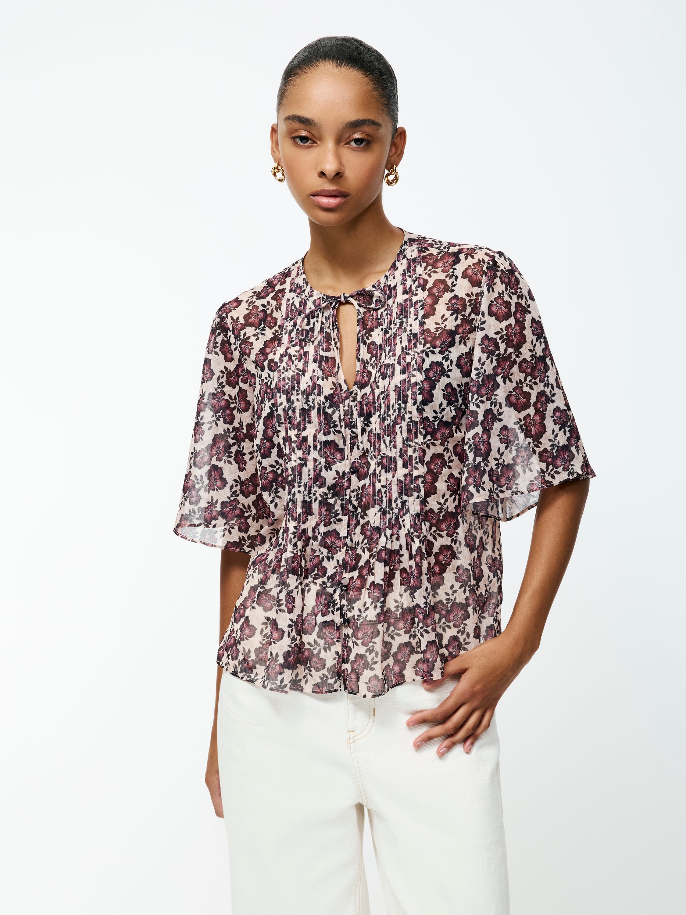 Elyse Hallie Crinkle Short Sleeve Top