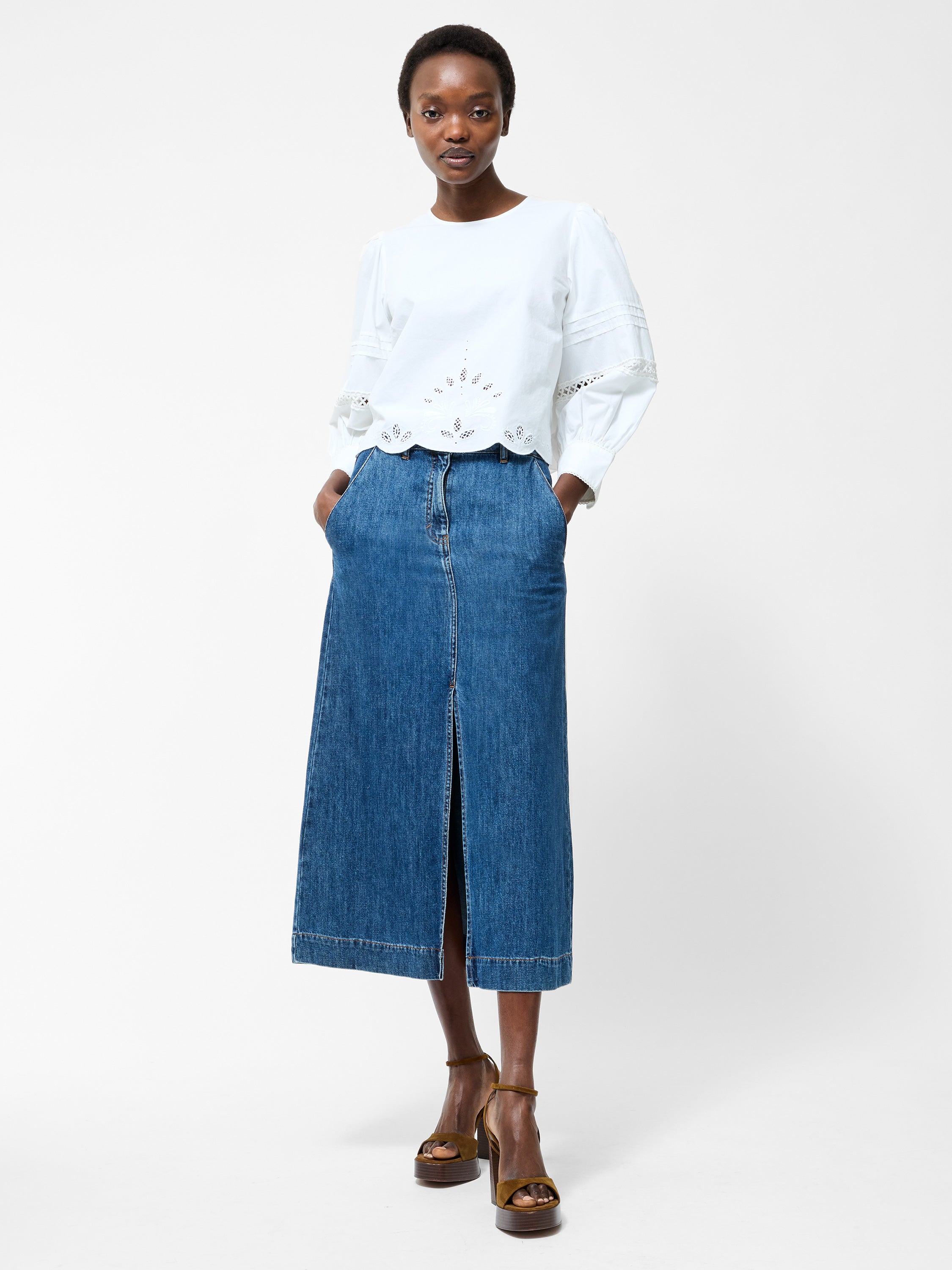 Broderie Border Top