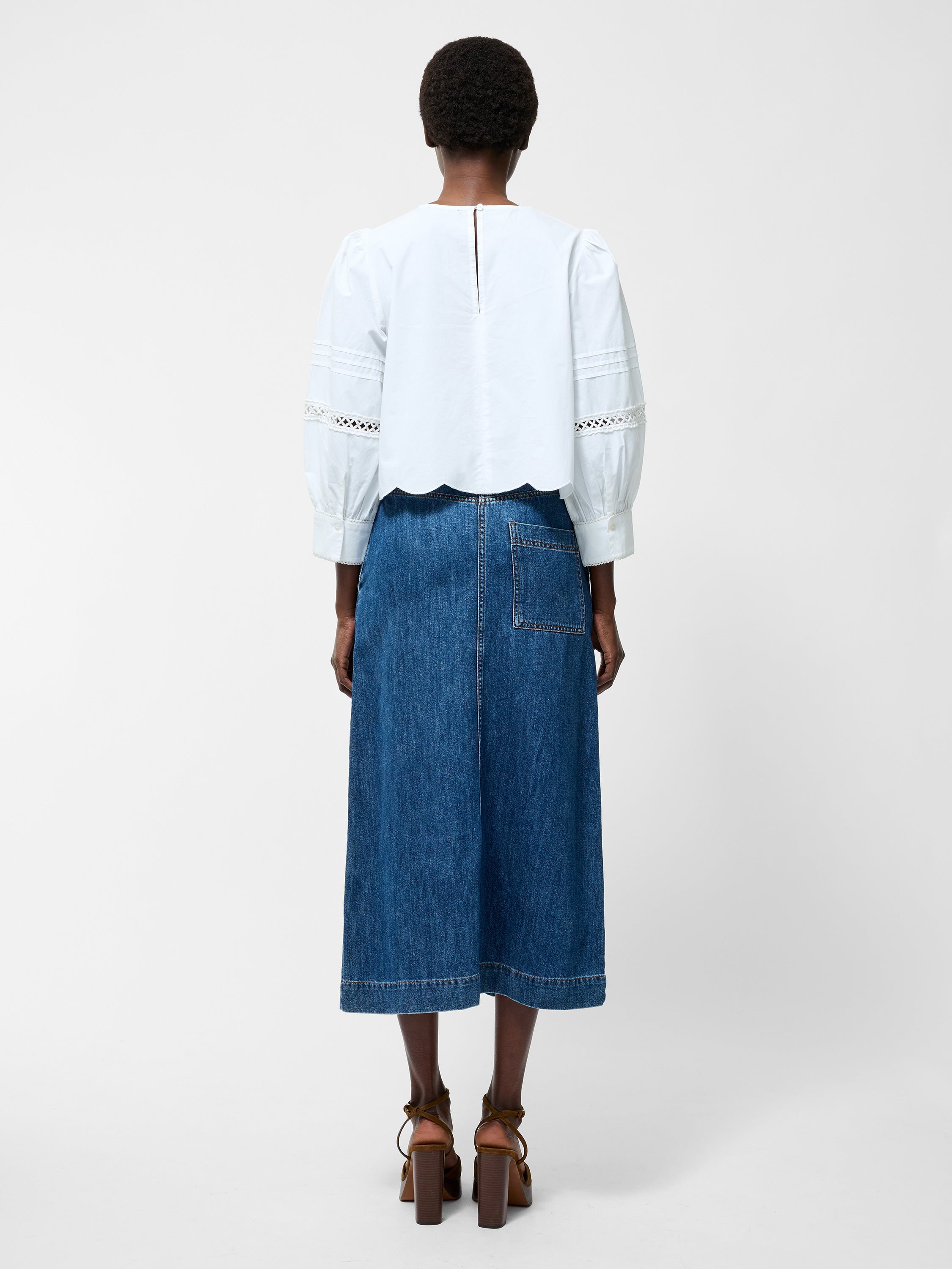 Broderie Border Top