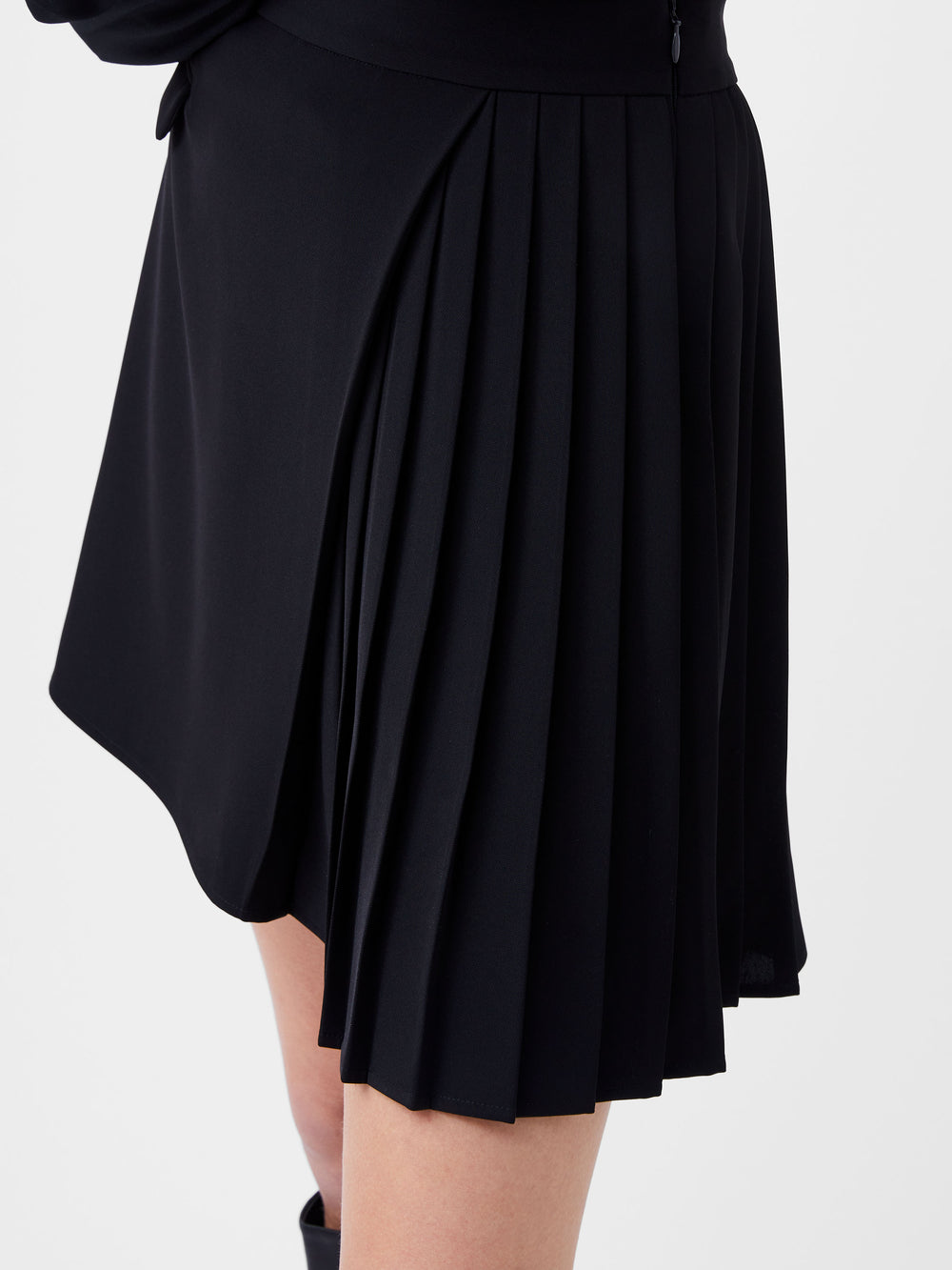 Harrie Suiting Pleated Mini Skirt Blackout | French Connection UK