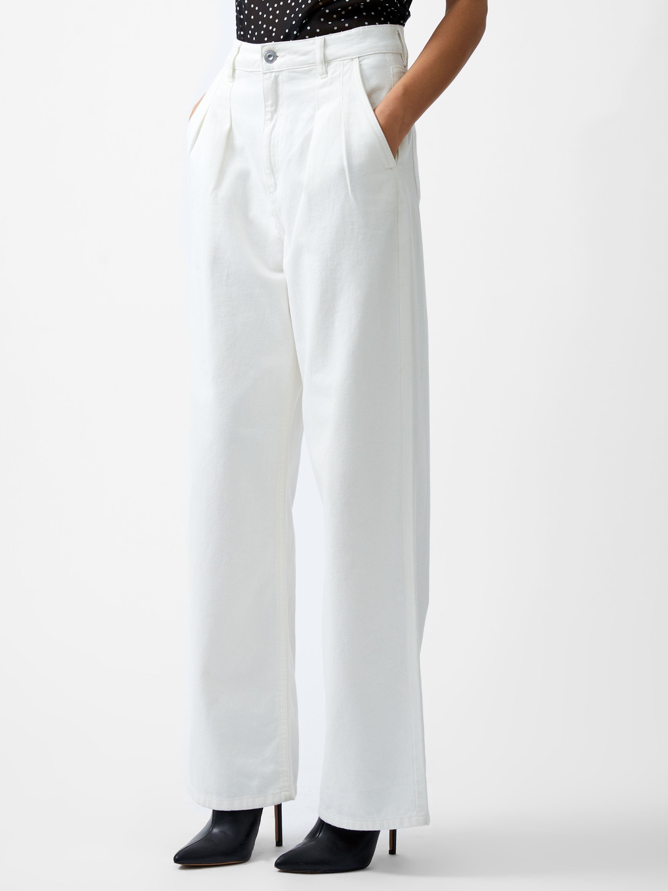 Finley Denim Wide Leg Jeans 32 Inch