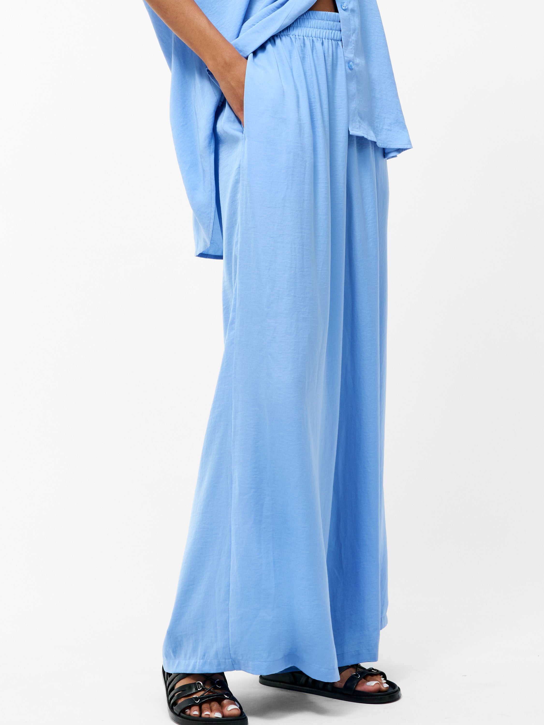 Damasco Air Flow Poly Wide Leg Trousers