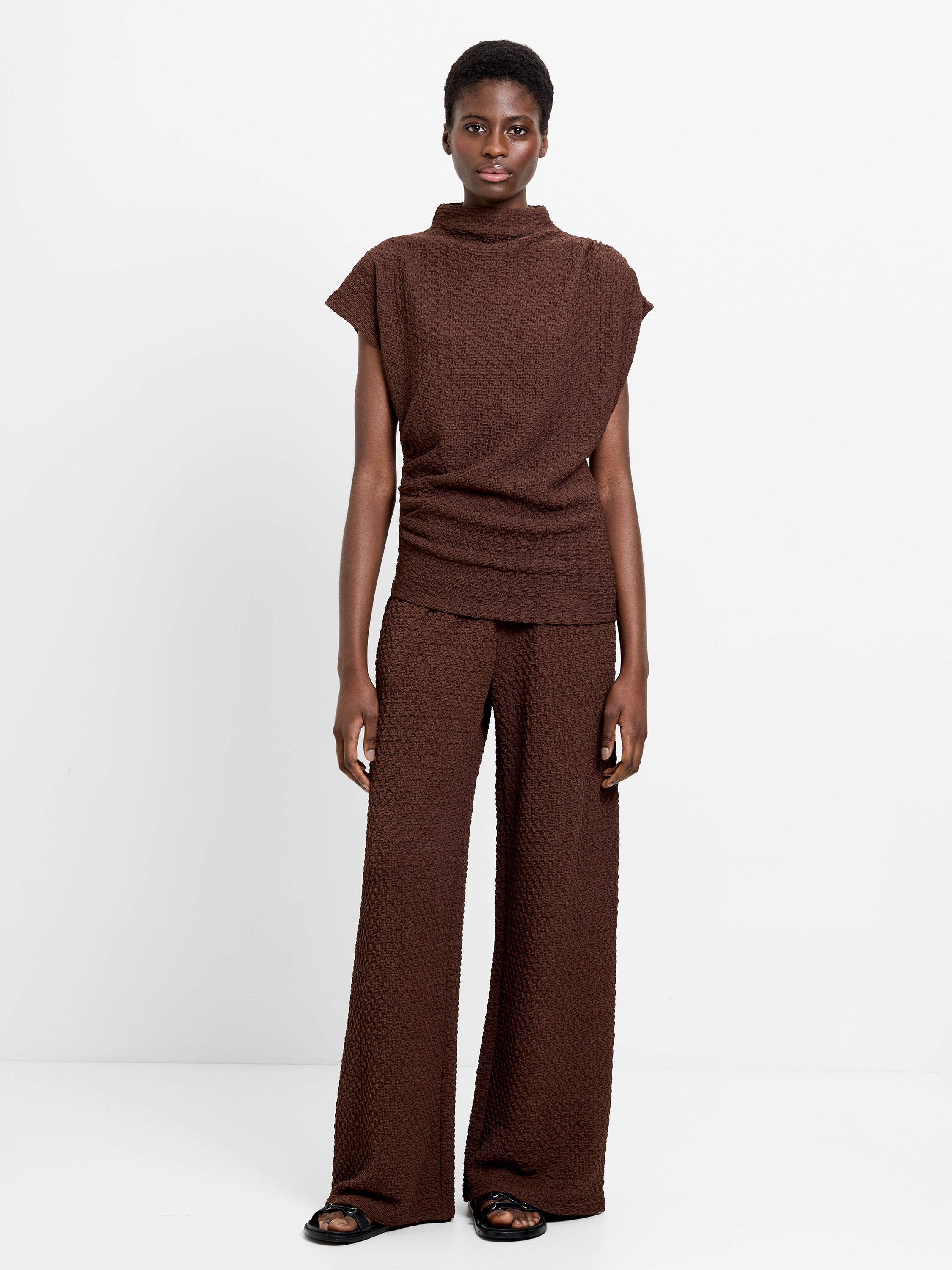 Textured Short Sleeve Ruched T-Shirt