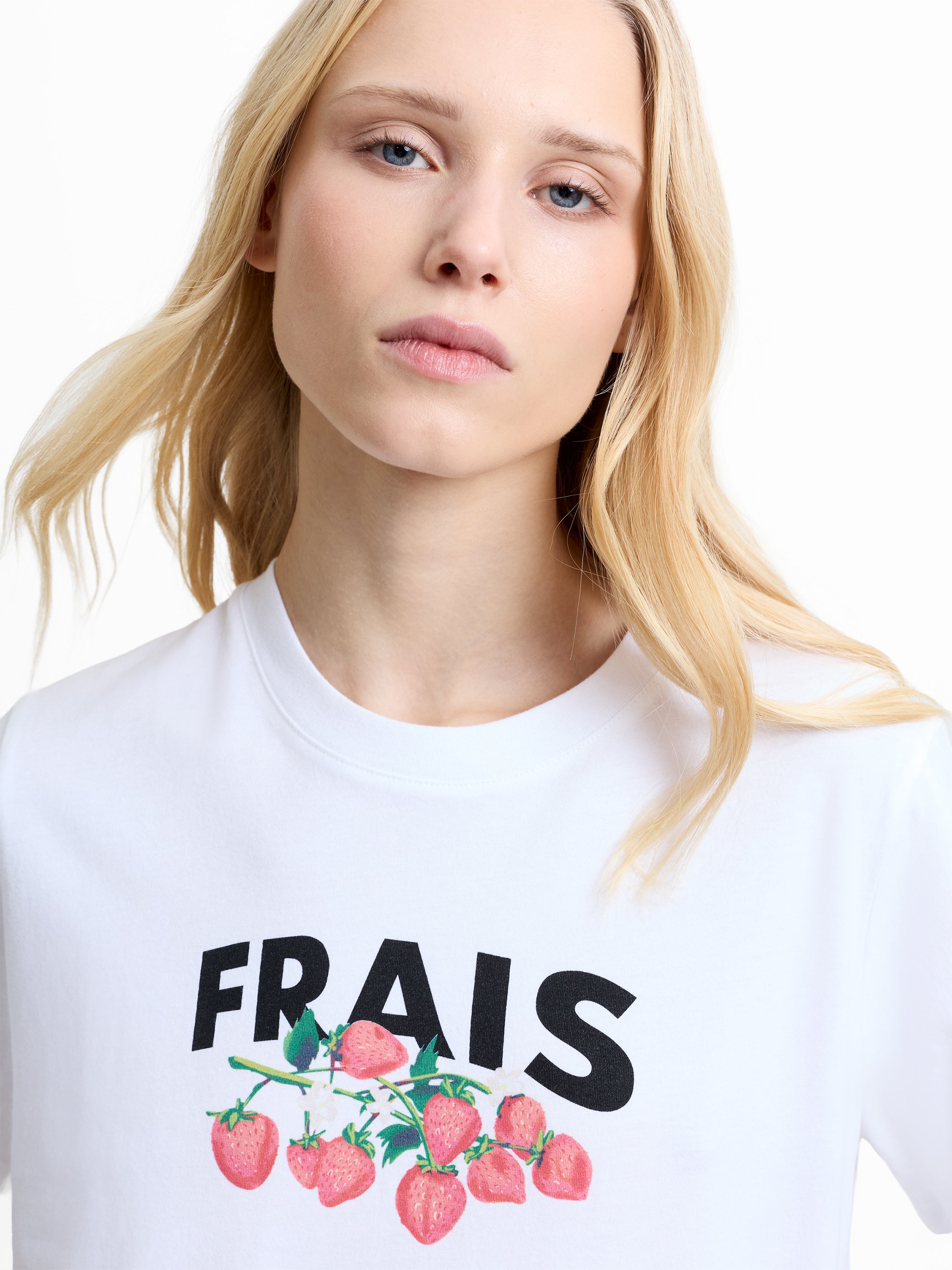 Strawberry Peached Cotton White Graphic T-Shirt