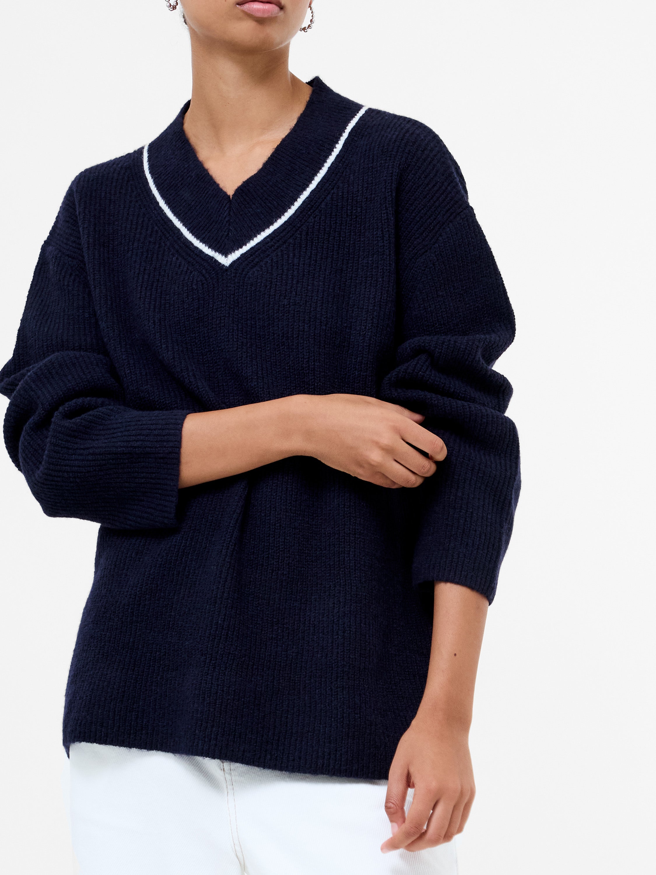 Kezia Recycled Vertical V Neck Jumper Navy/W.White | French