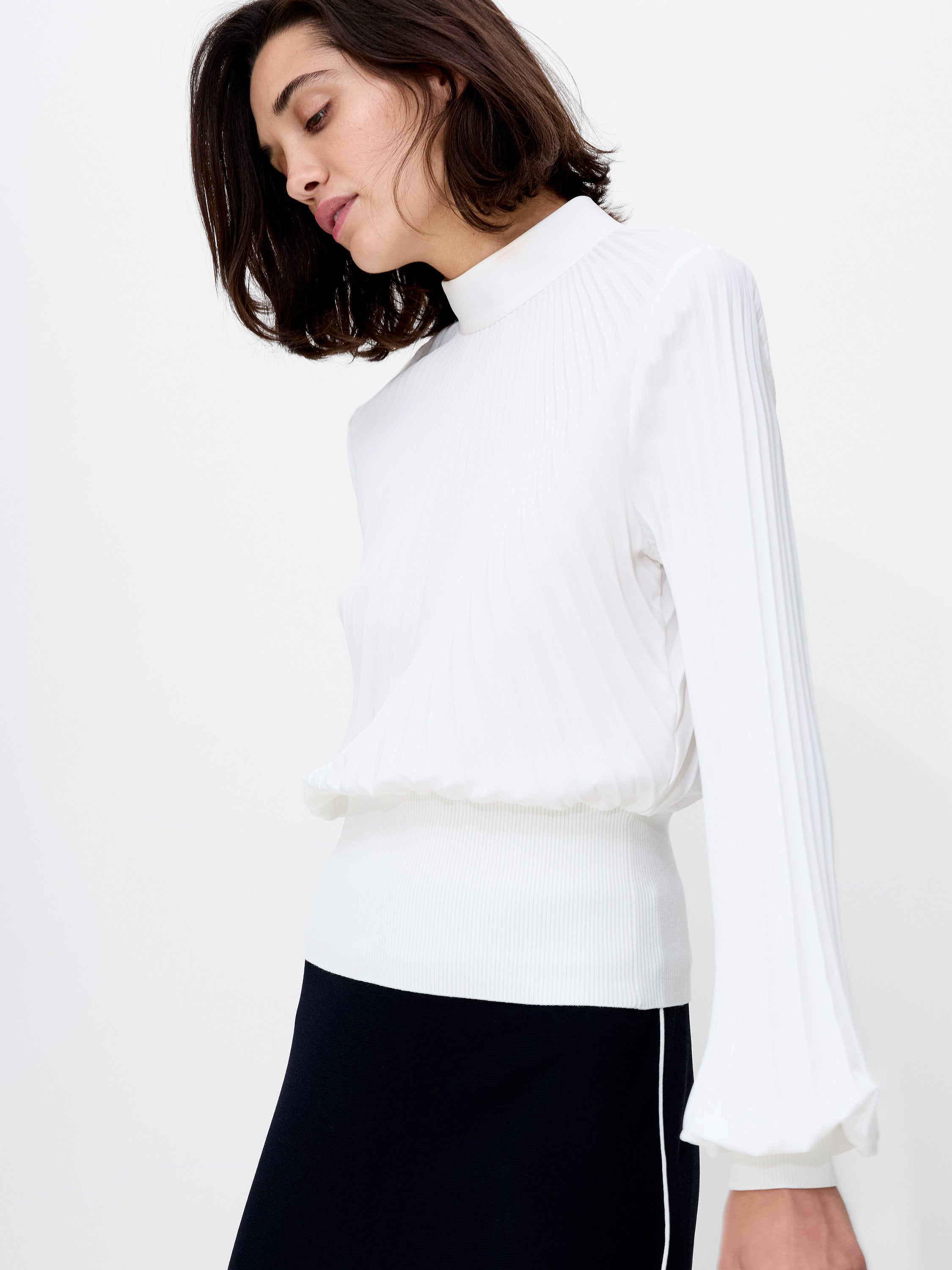 Levy Balloon Sleeve Pleated Top