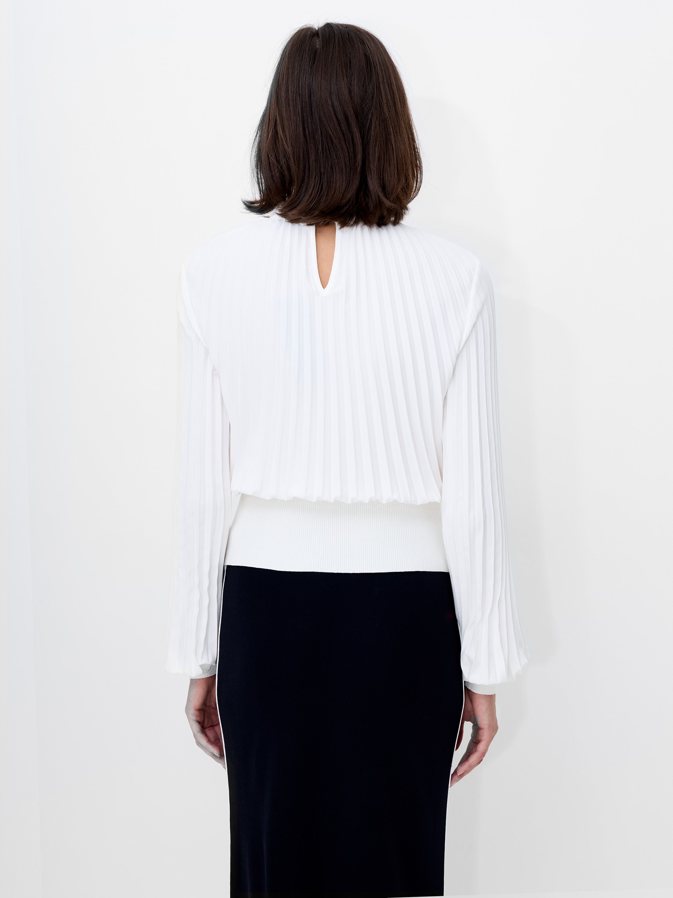 Levy Balloon Sleeve Pleated Top