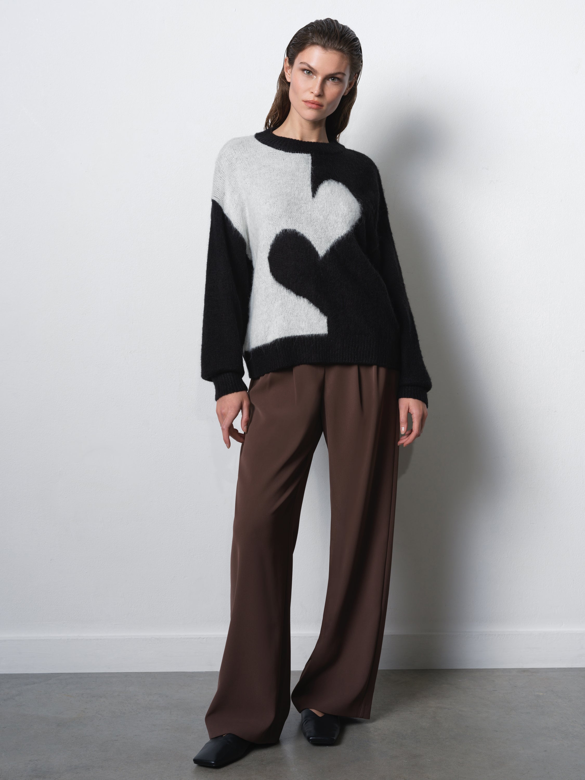 Hadlee Jessika High Neck Heart Jumper Black Winter White | French