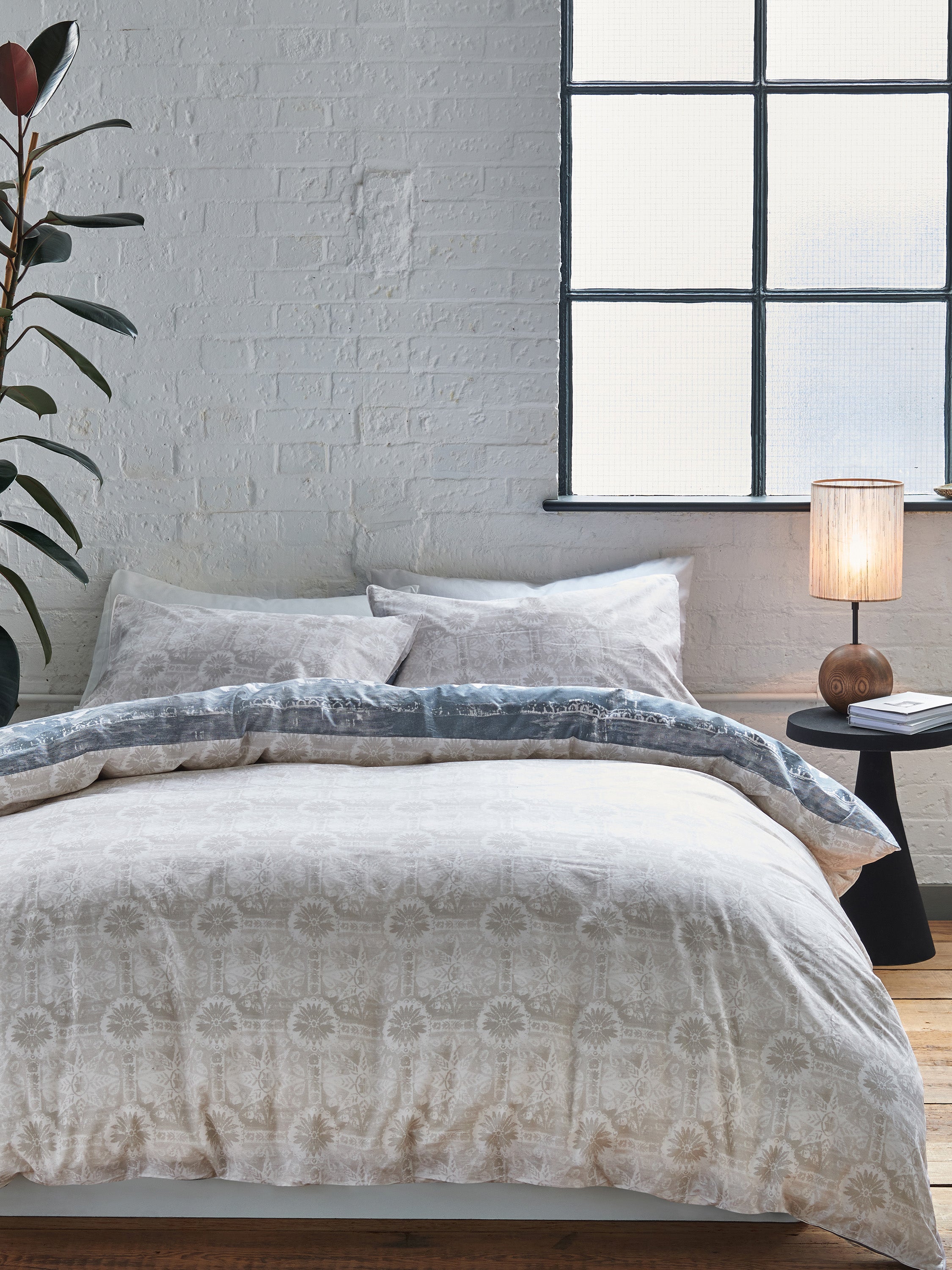 Aurora Reversible King Size Bedding Set