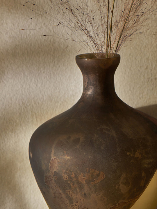 Dip Effect Vase