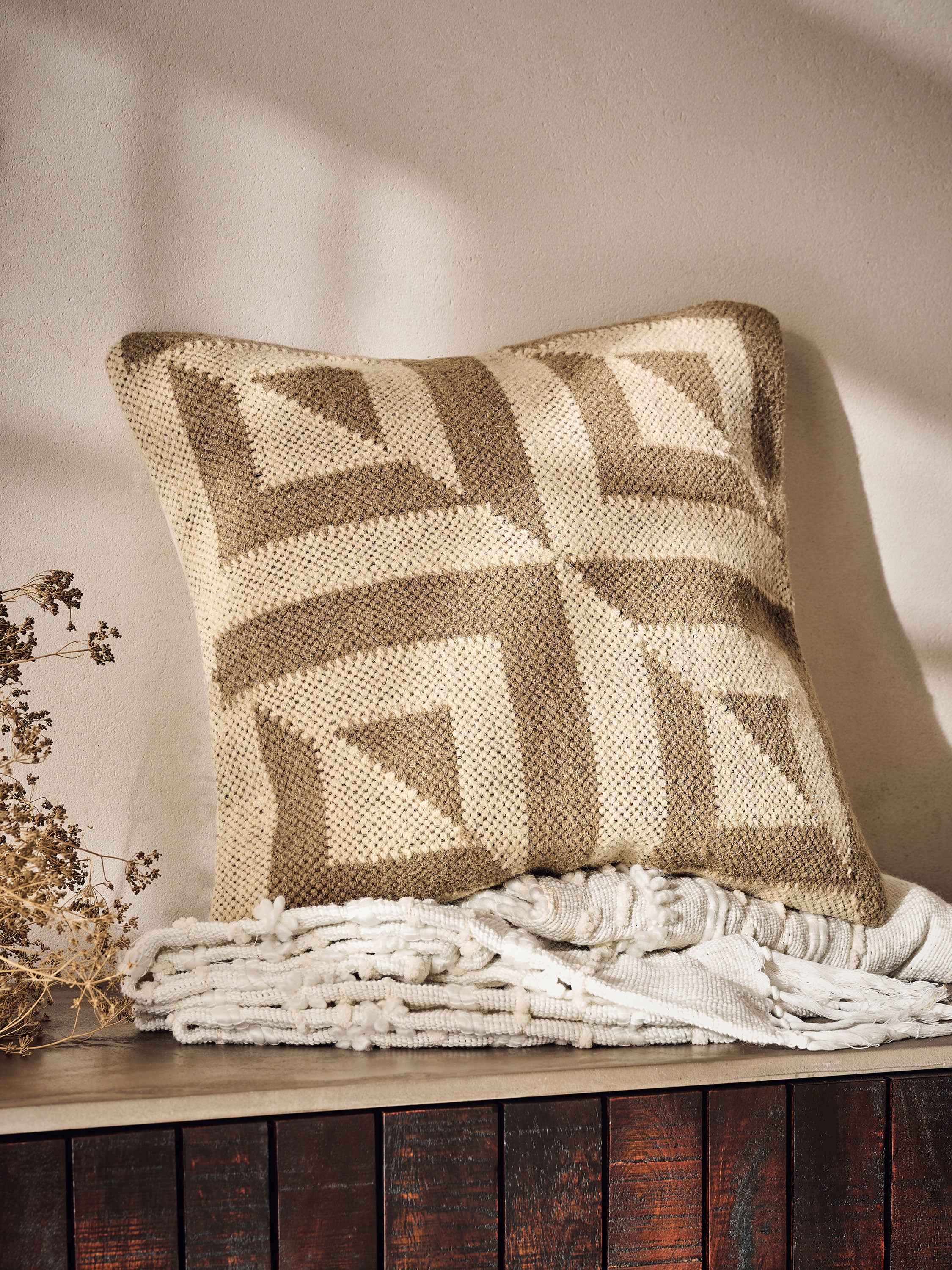 Sundial Jute Natural Cushion