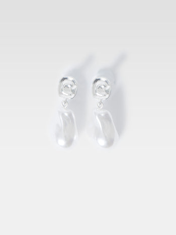 Pearl Drop Earrings