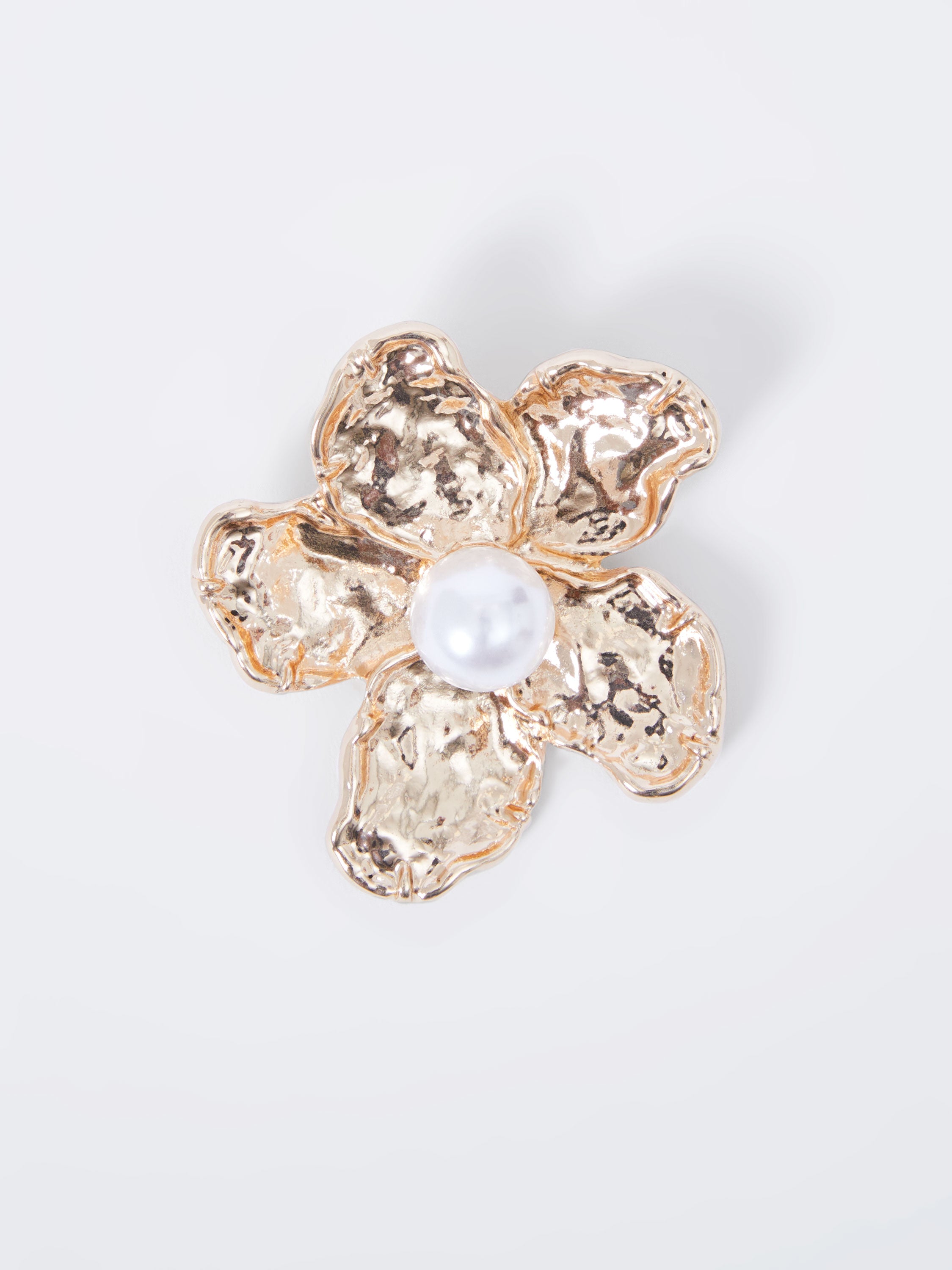 Faux Pearl Detail Flower Brooch