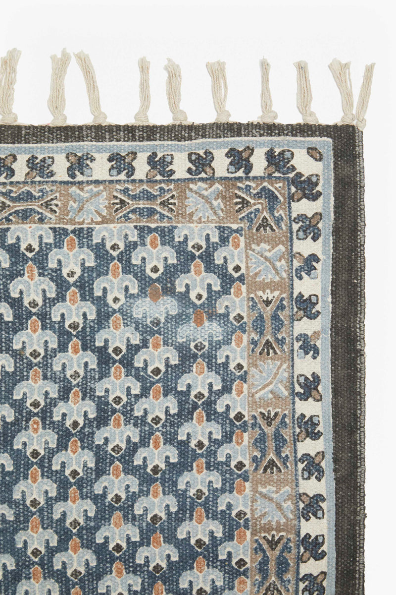 small blue poppy rug navy