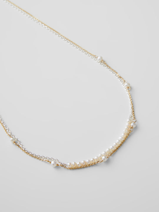 Pearl & Chain Delicate Necklace